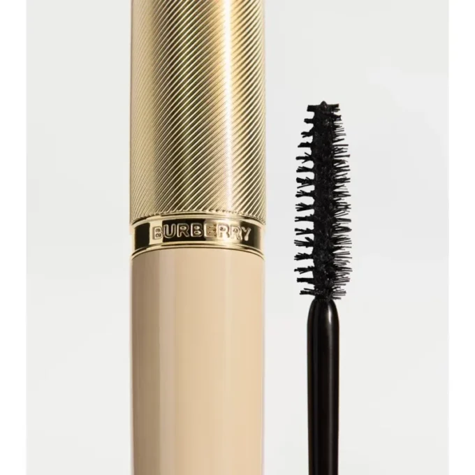 Beyond Volume Mascara – Intense Black No.01