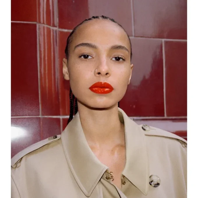 Burberry Brit Shine Lipstick – Burnished Red No.117