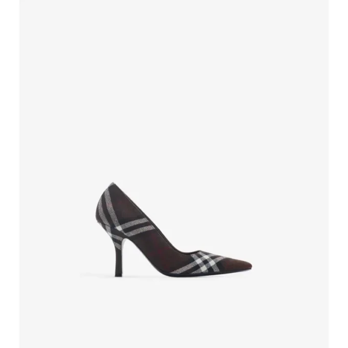 Check Dame Pumps 
