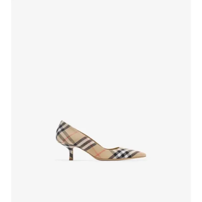 Check Dame Pumps 