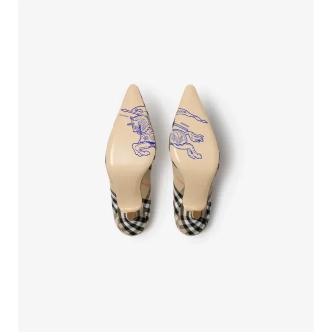 Check Dame Pumps 