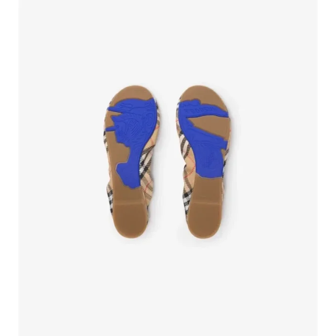 Check Fawn Ballerinas 