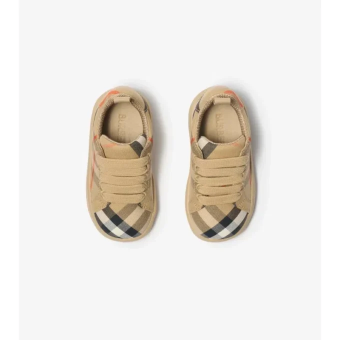 Check Sneakers