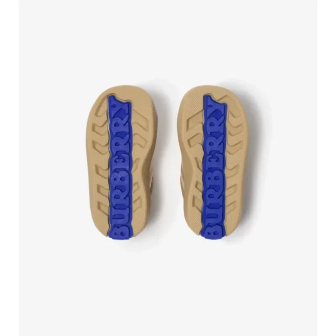 Check Sneakers
