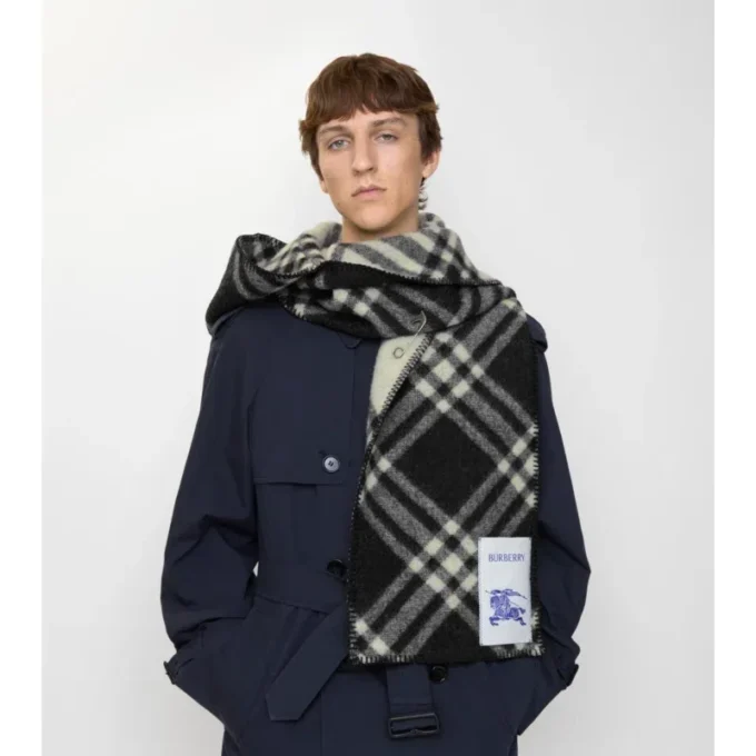 Check Wool Hooded Scarf