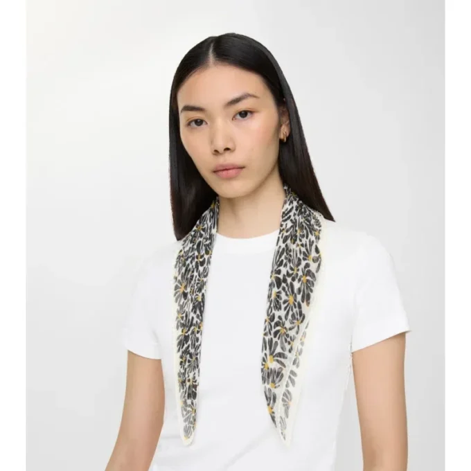 Daisy Silk Scarf