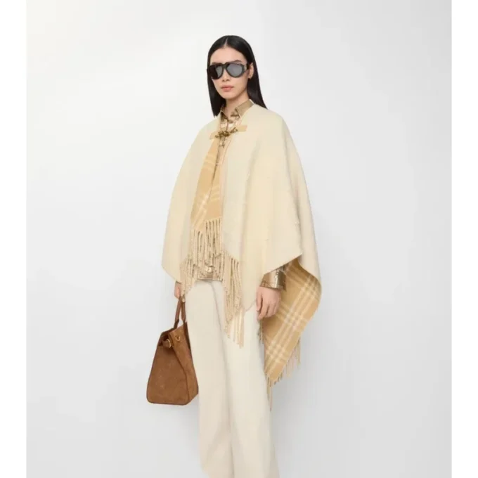 Ekd Fil Coupa Wool Cape