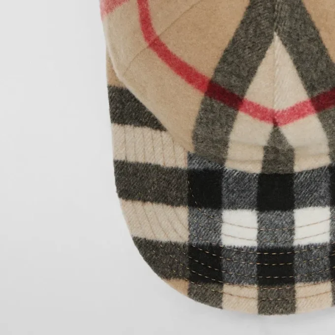 Exaggerated Check Wool Baseball Cap