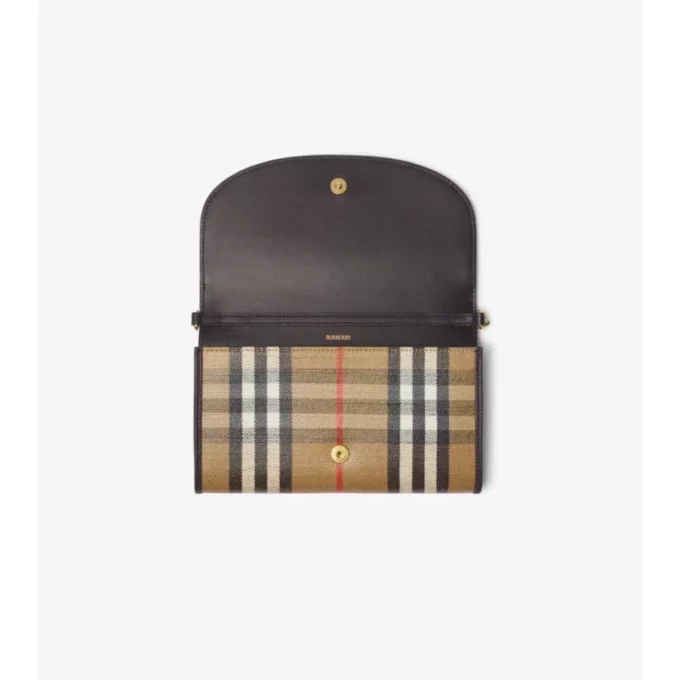 Highlands Chain Strap Wallet 