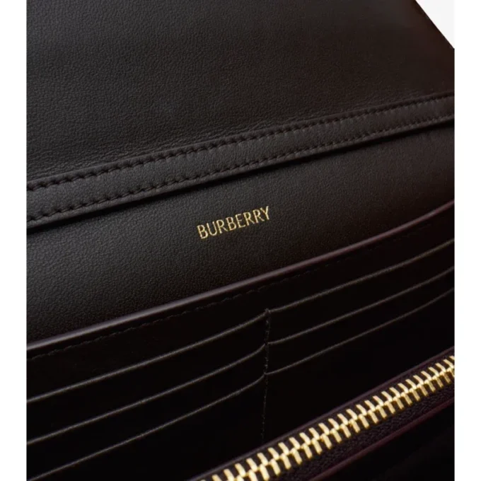 Highlands Chain Strap Wallet 