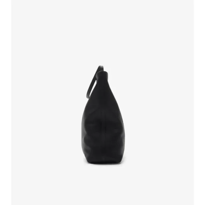 Medium Highlands Shoulder Bag