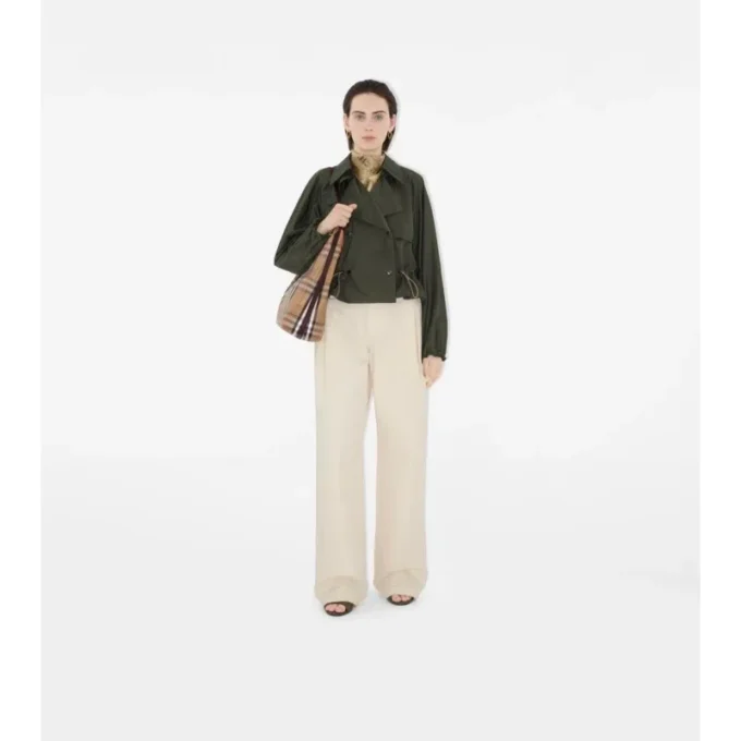 Medium Highlands Shoulder Bag