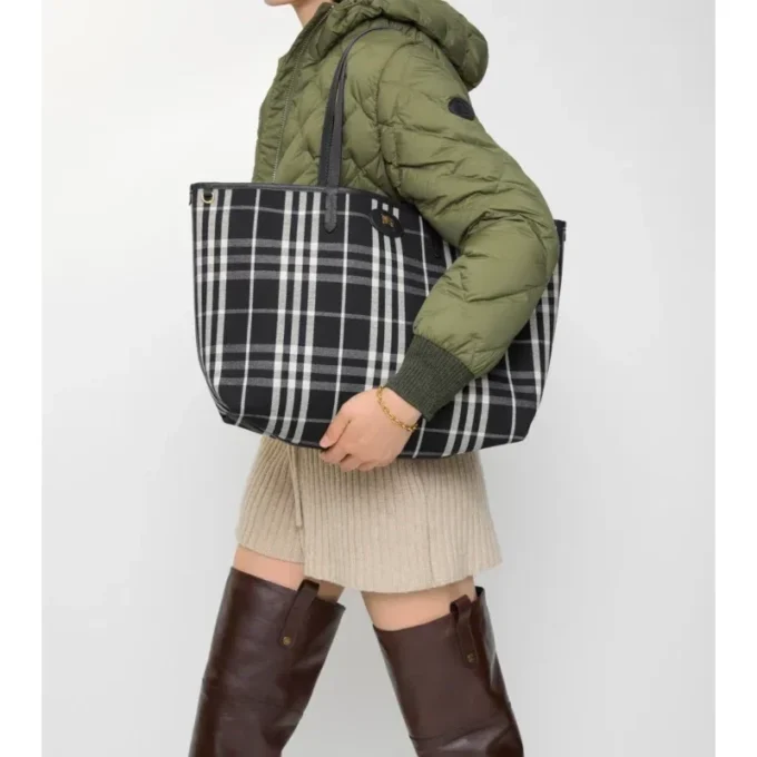 Medium Reversible Bloomsbury Tote 