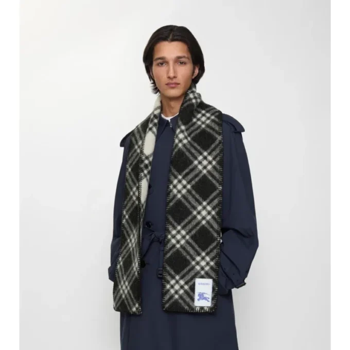 Narrow Check Wool Scarf