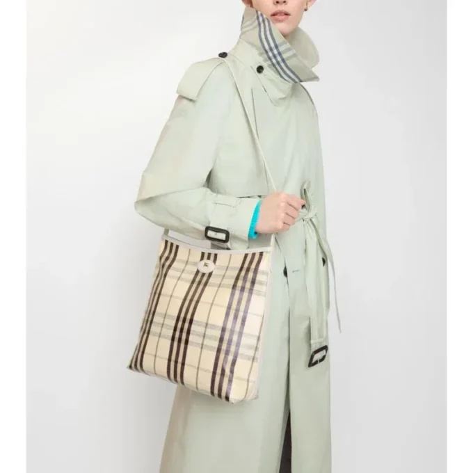 Small Highlands Shoulder Bag