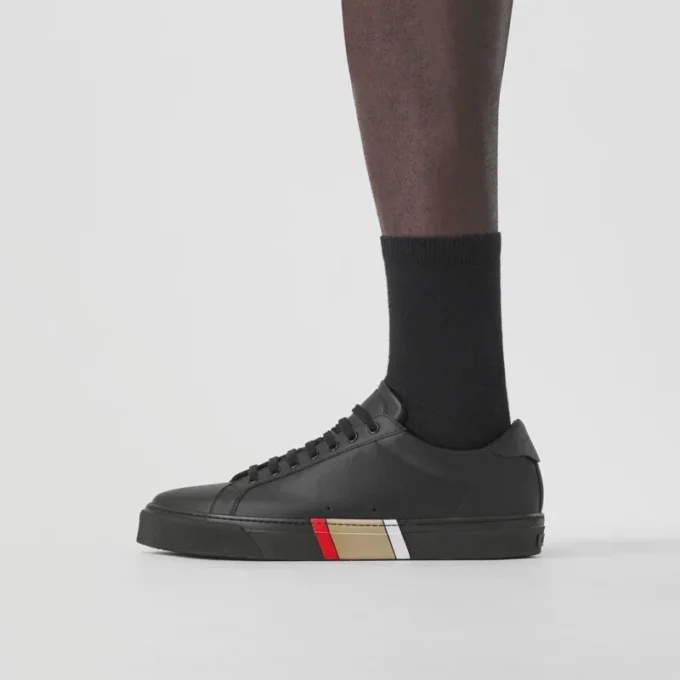 Stripe Detail Leather Sneakers